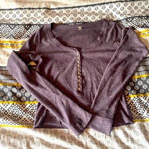 Amazing long sleeve purple top with waffle texture